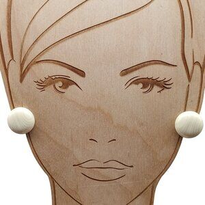Vintage Round Cream Stud Earrings